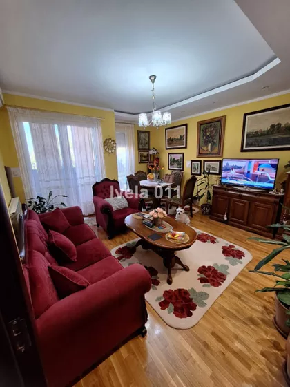 Miodraga Živanova | 4zida.rs