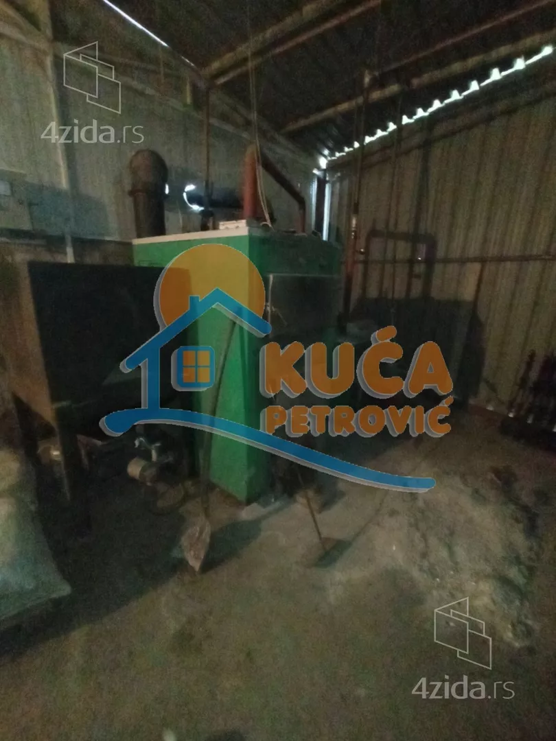 Lokal | 4zida