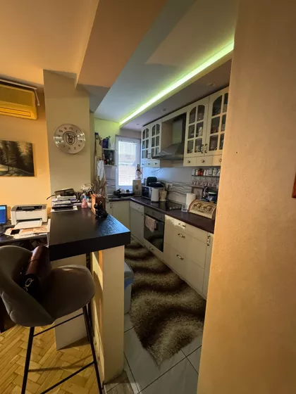 17.Oktobra | 4zida.rs