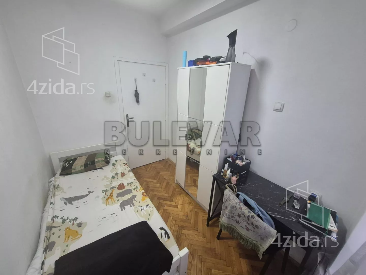 Troiposoban stan | 4zida
