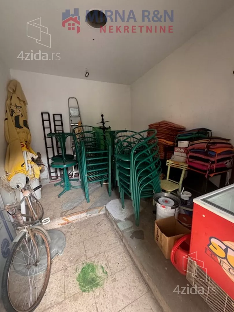 Poslovni prostor | 4zida