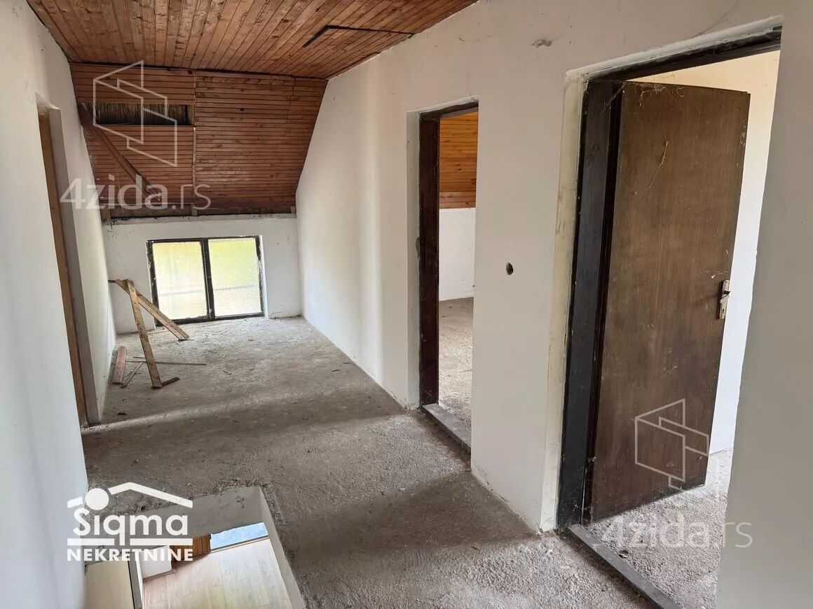 5-etažna kuća | 4zida