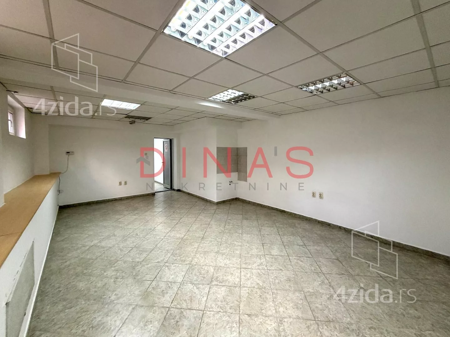 Poslovni prostor | 4zida