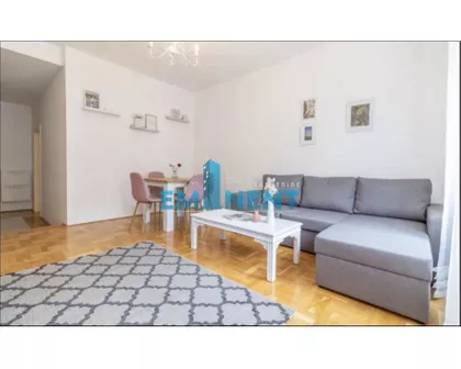 Gvozdićeva | 4zida.rs