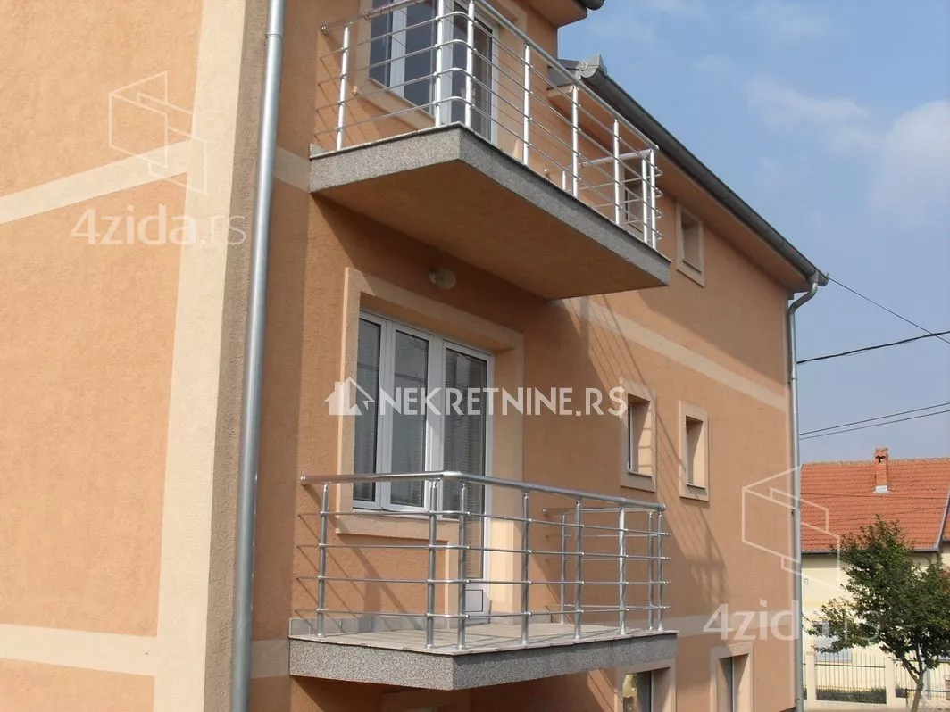 3-etažna kuća | 4zida