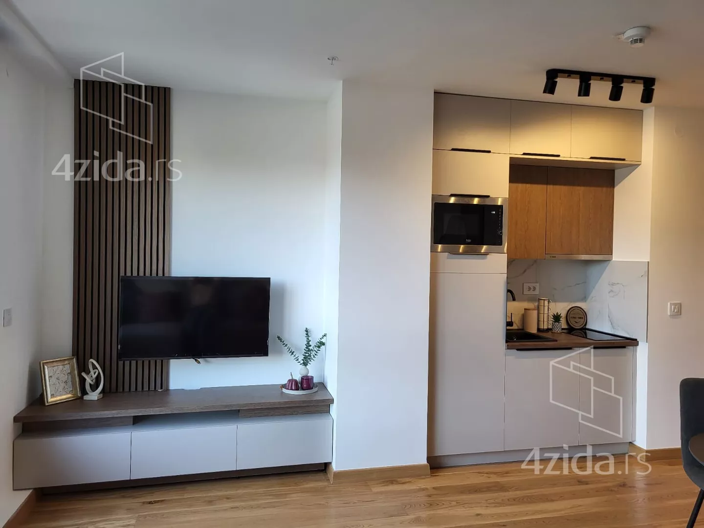 Garsonjera | 4zida