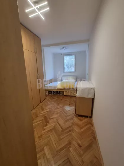 17. oktobra | 4zida.rs