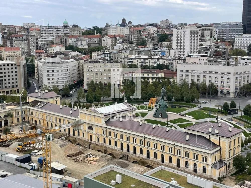 Šestoiposoban stan | 4zida