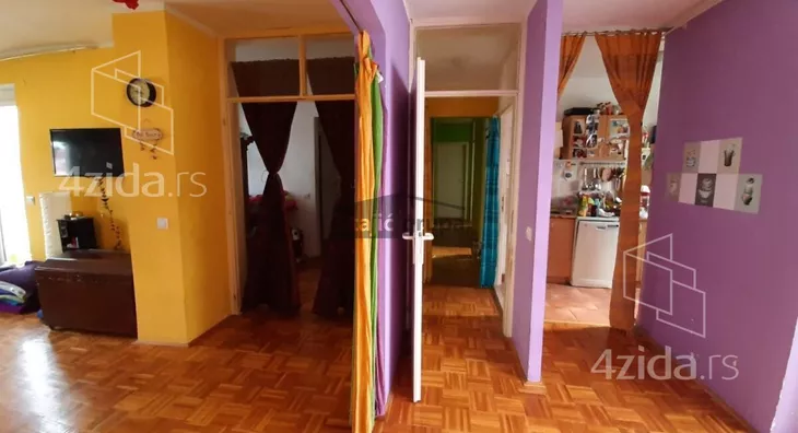 Troiposoban stan | 4zida