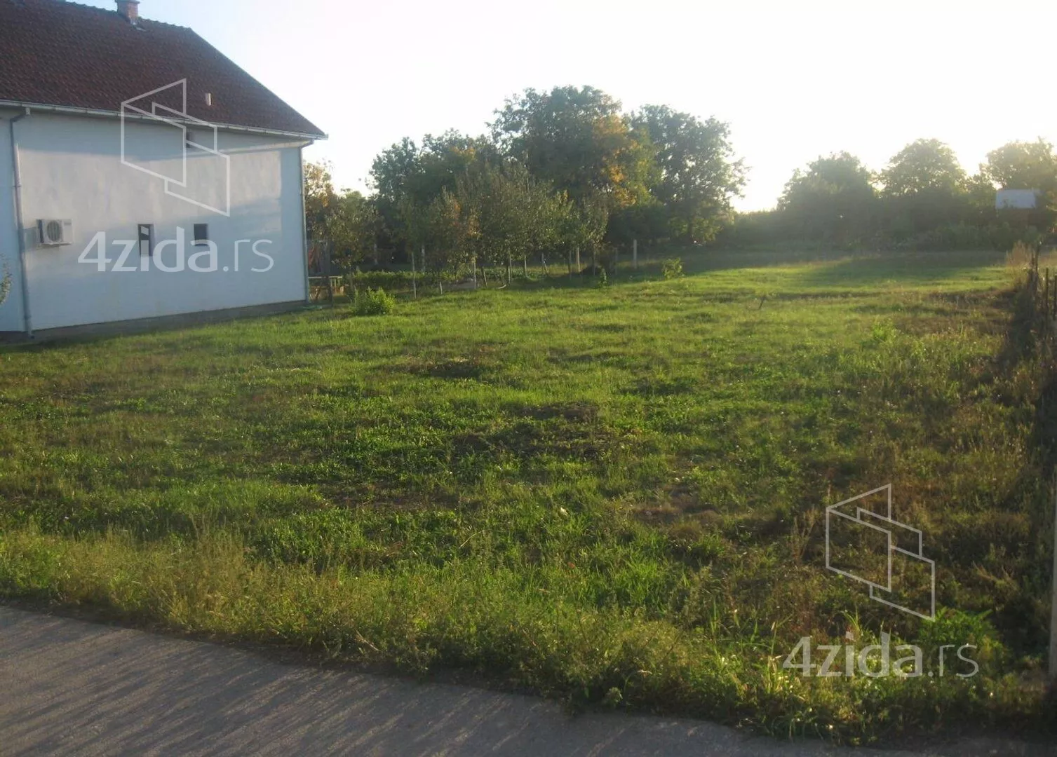 Plac | 4zida
