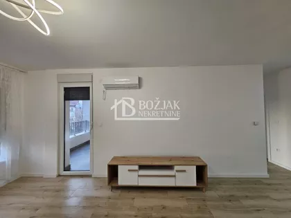 Žitni Trg | 4zida.rs