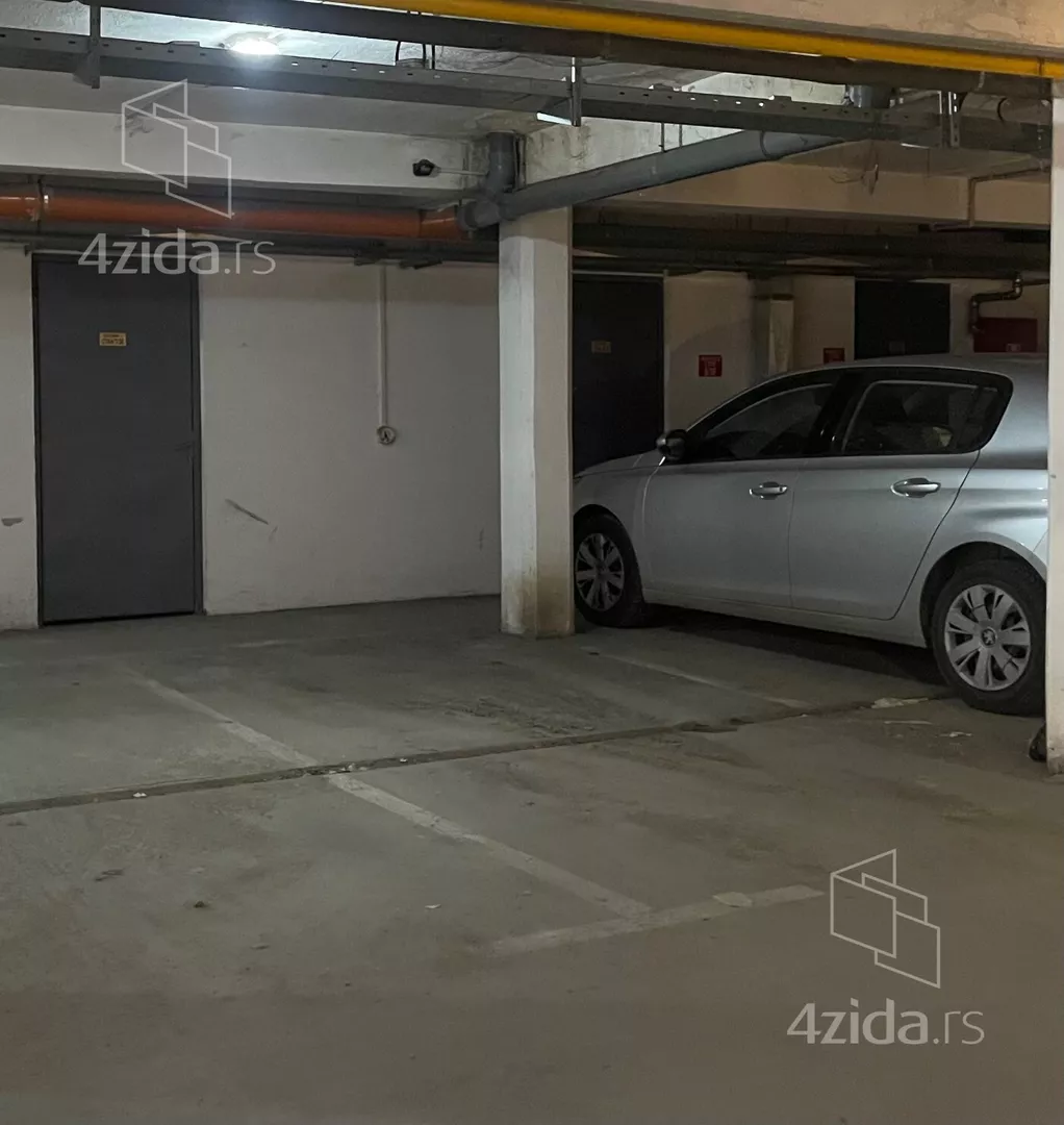 Garaža | 4zida