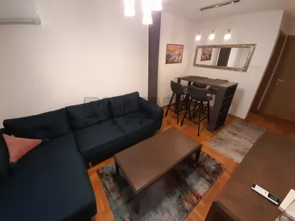 Cara Dušana | 4zida.rs