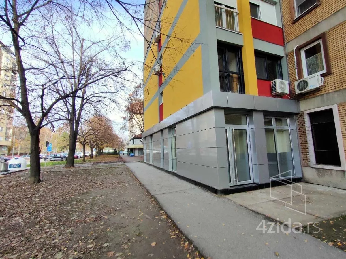 Poslovni prostor | 4zida