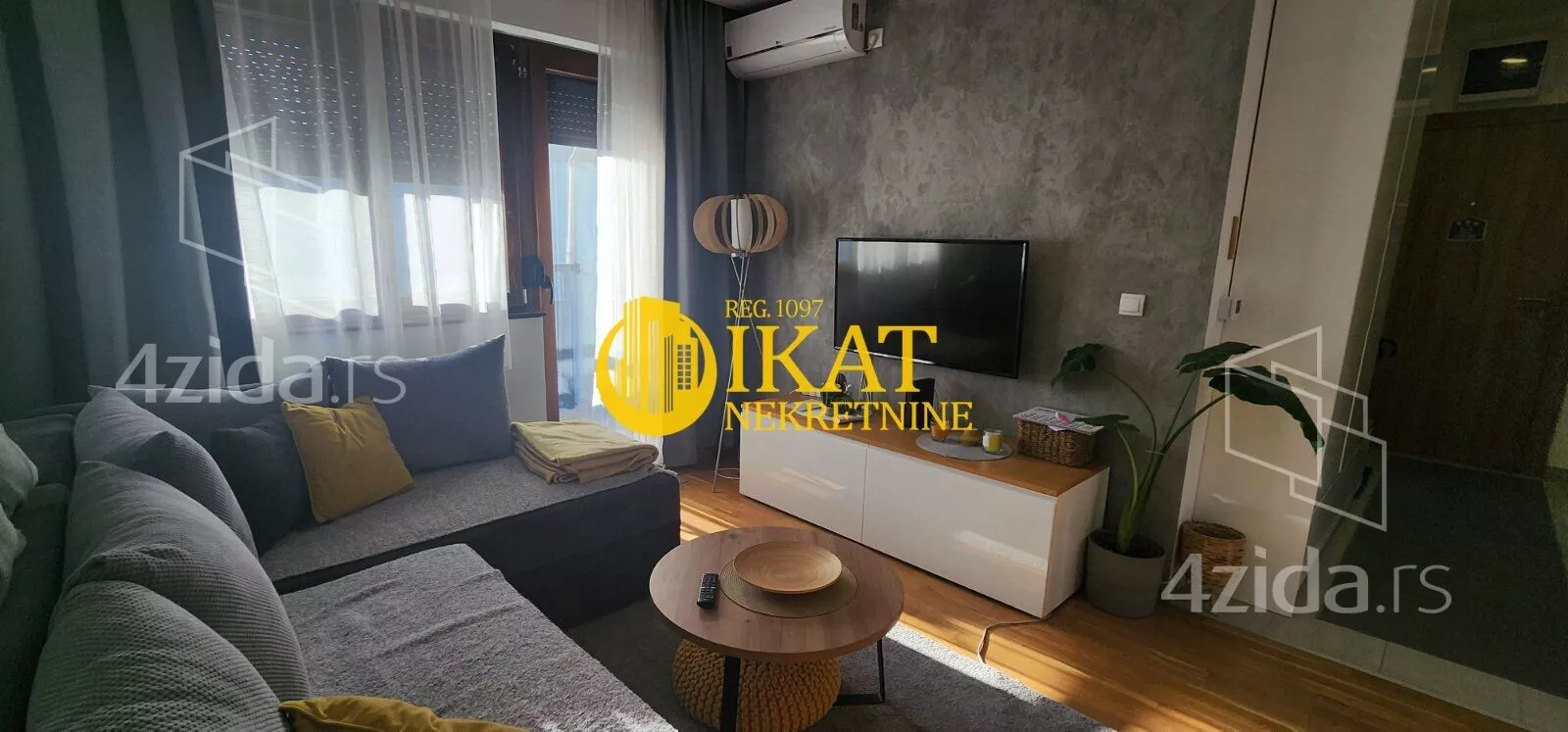 Jednoiposoban stan | 4zida