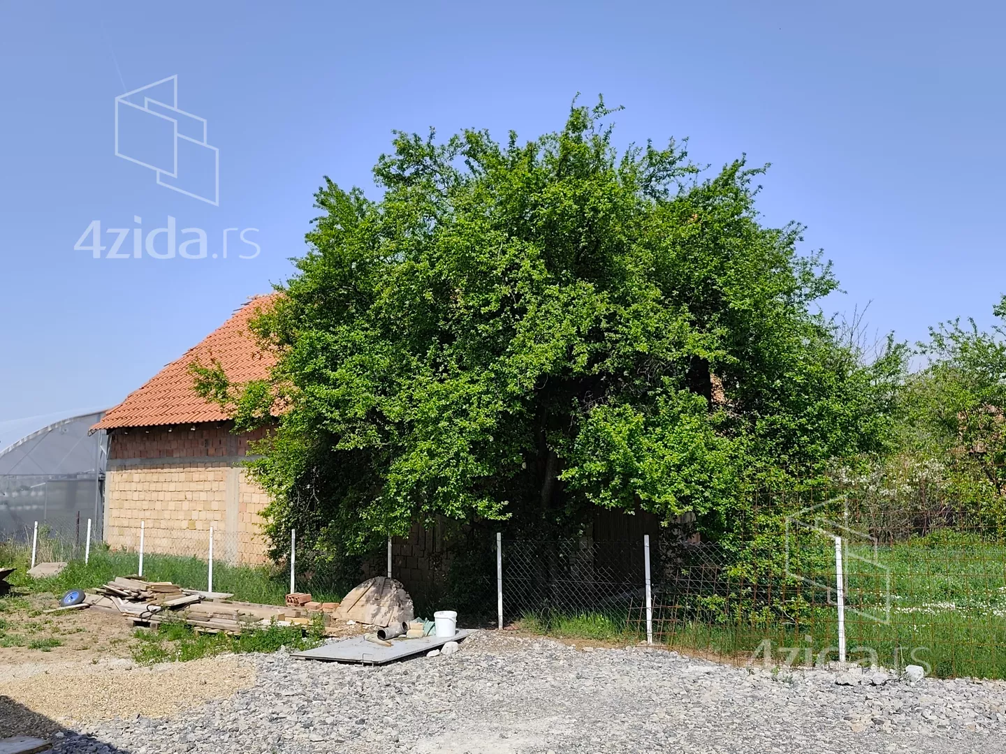 Građevinsko zemljište | 4zida