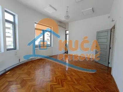 Obrenovićeva | 4zida.rs