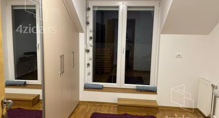 Petosoban stan | 4zida