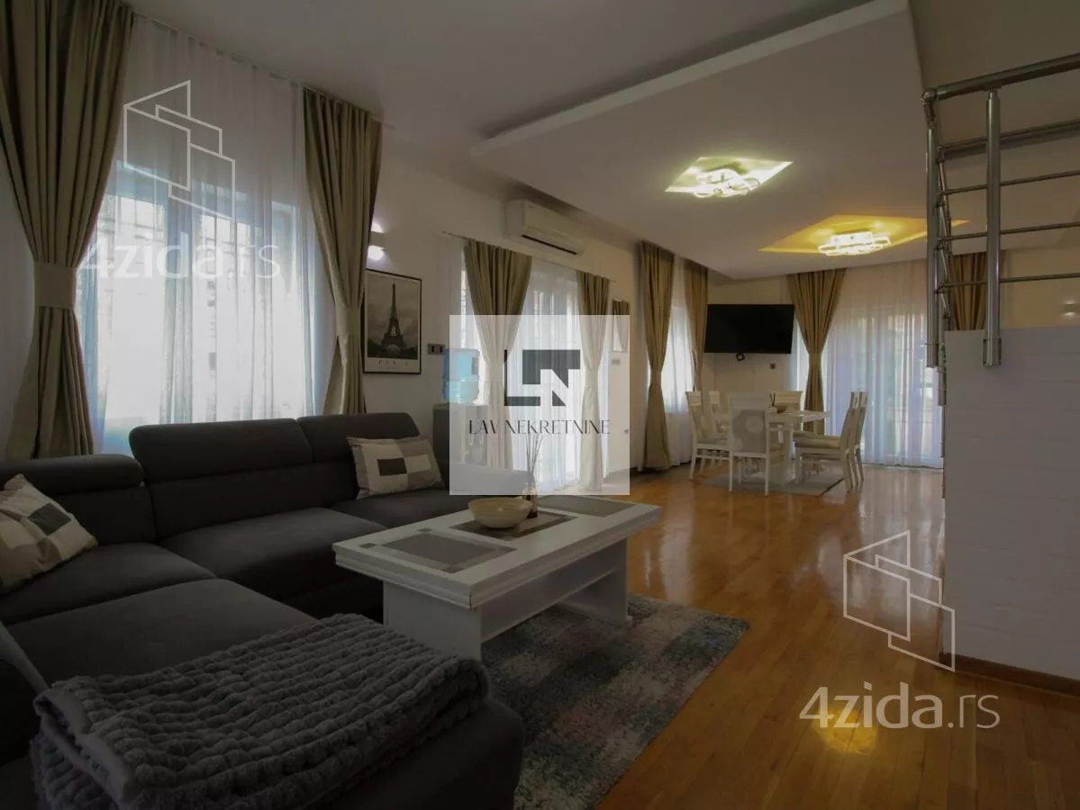 Kuća | 4zida