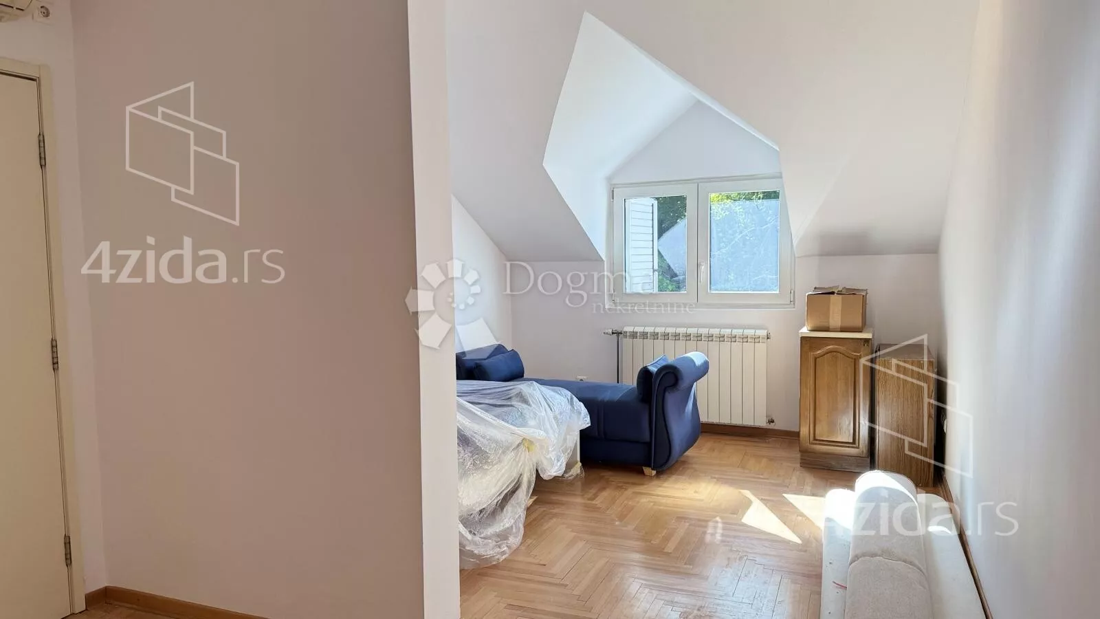 Petosoban stan | 4zida