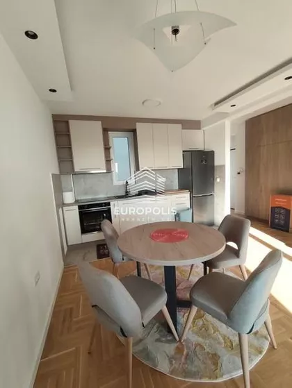 Milana Rakića | 4zida.rs