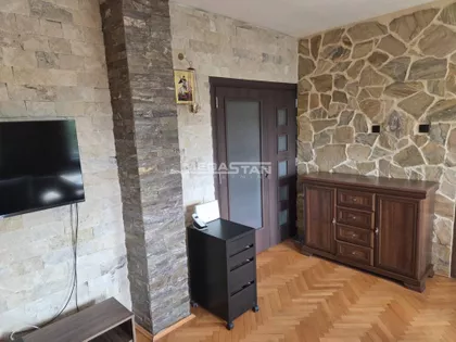 Zvečanska | 4zida.rs