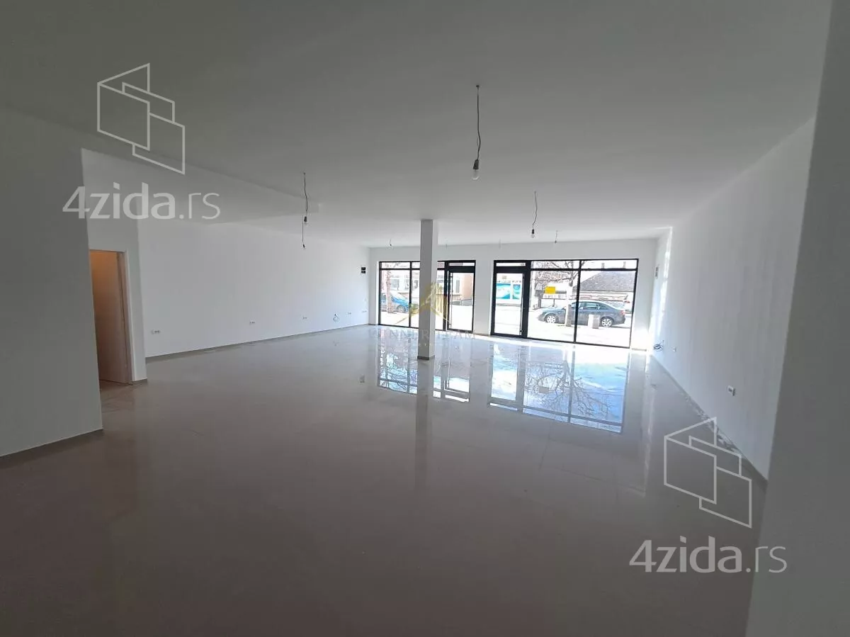 Lokal | 4zida