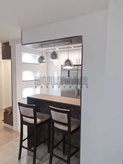 Vojvode Mišića | 4zida.rs