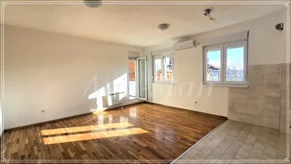 Kaluđerica | 4zida.rs