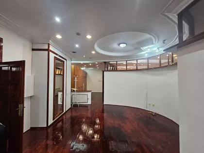 Palmira Toljatija 5 | 4zida.rs