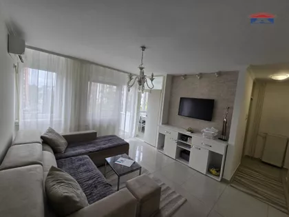 Bulevar Oslobođenja | 4zida.rs