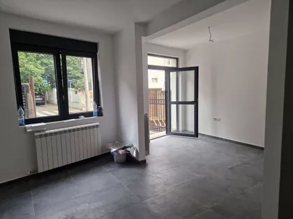 Braće Ribnikar 24 | 4zida.rs