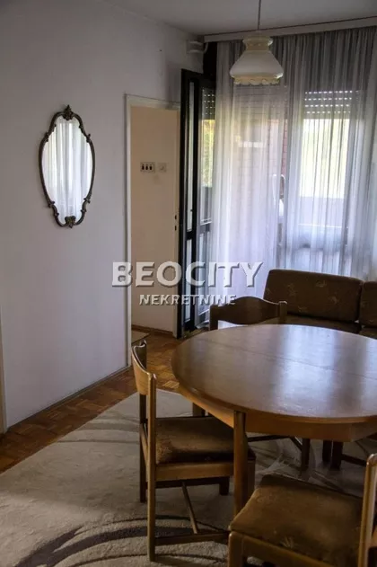 Dobrivoja Petkovića | 4zida.rs