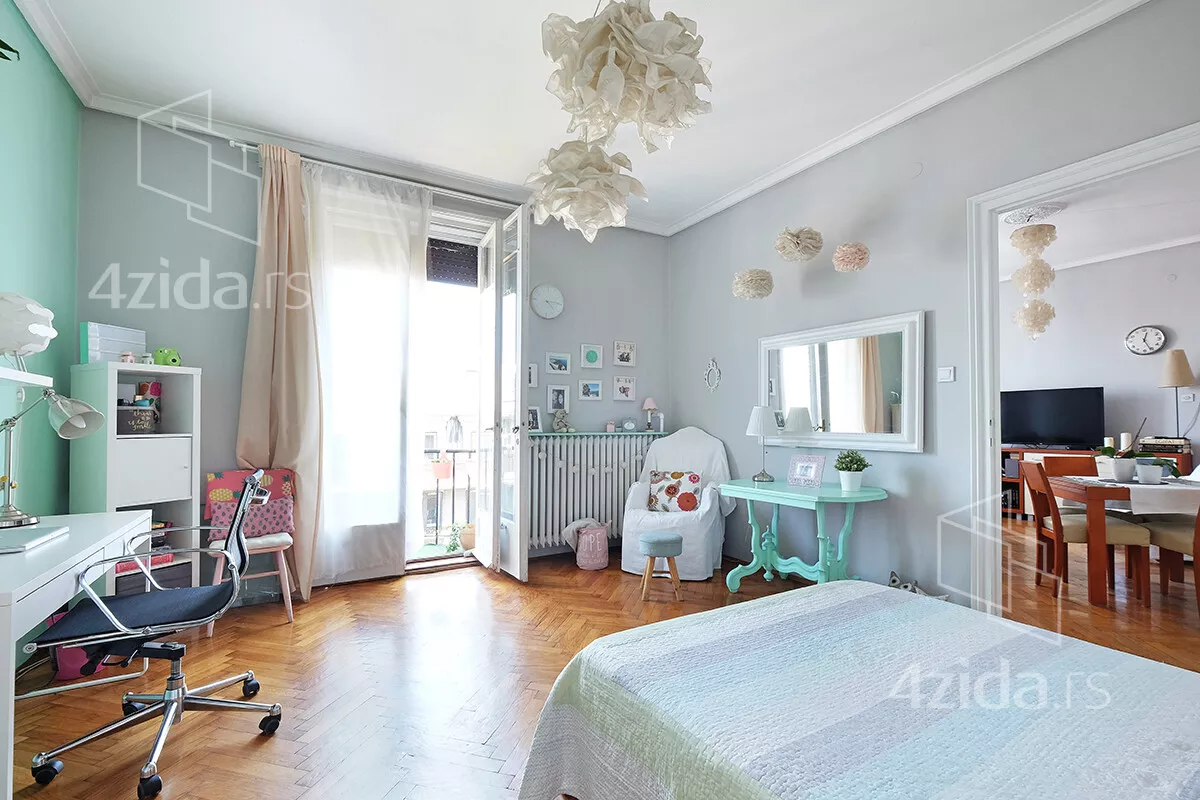 Četvoroiposoban stan | 4zida