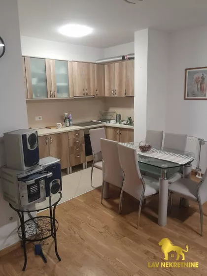 GUNDULIĆEVA | 4zida.rs