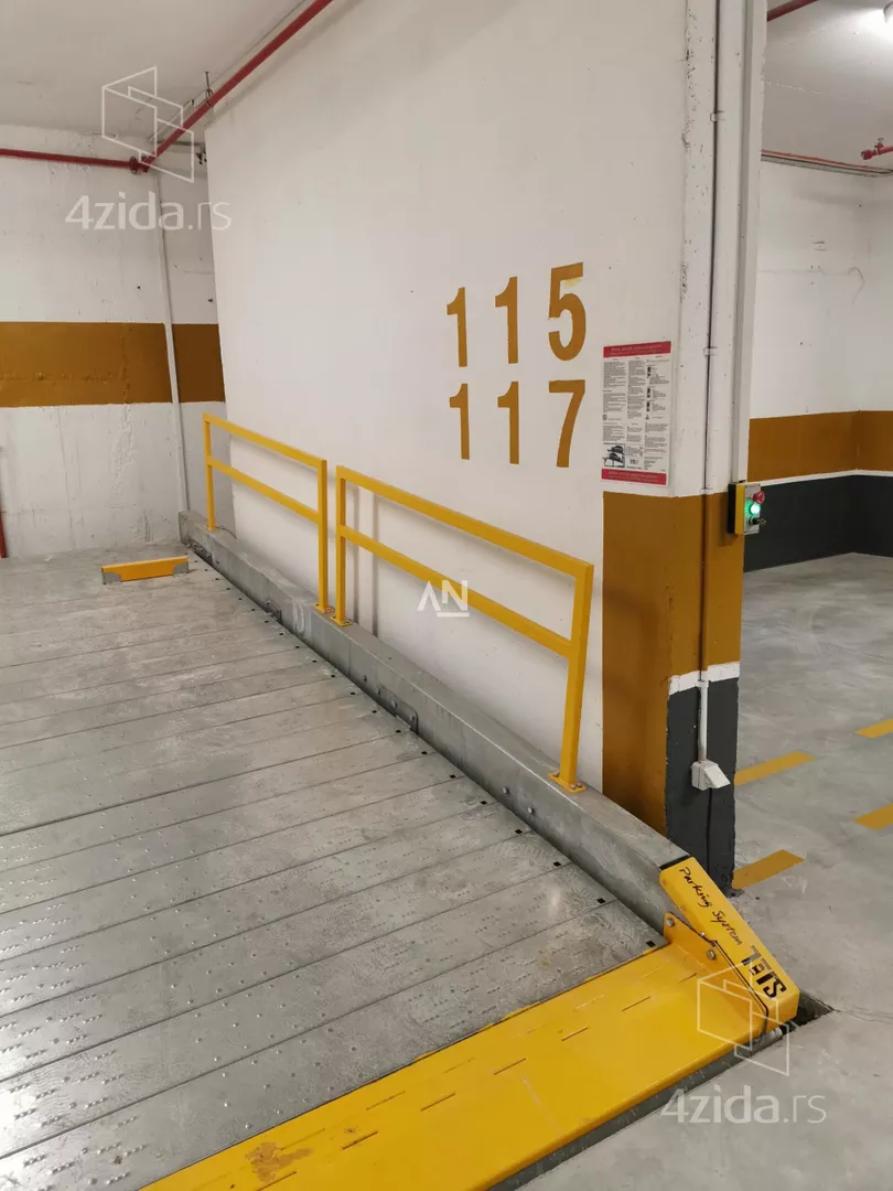 Garaža | 4zida
