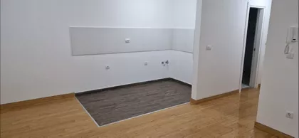 Ugrinovački Put | 4zida.rs