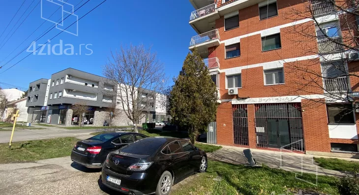 Poslovni prostor | 4zida