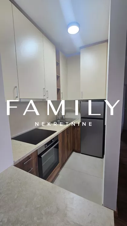 Heroja Pinkija | 4zida.rs