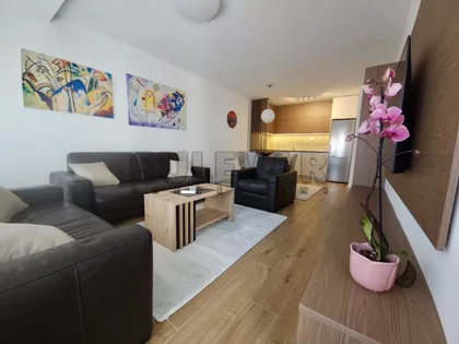 Hajduk Veljkova | 4zida.rs