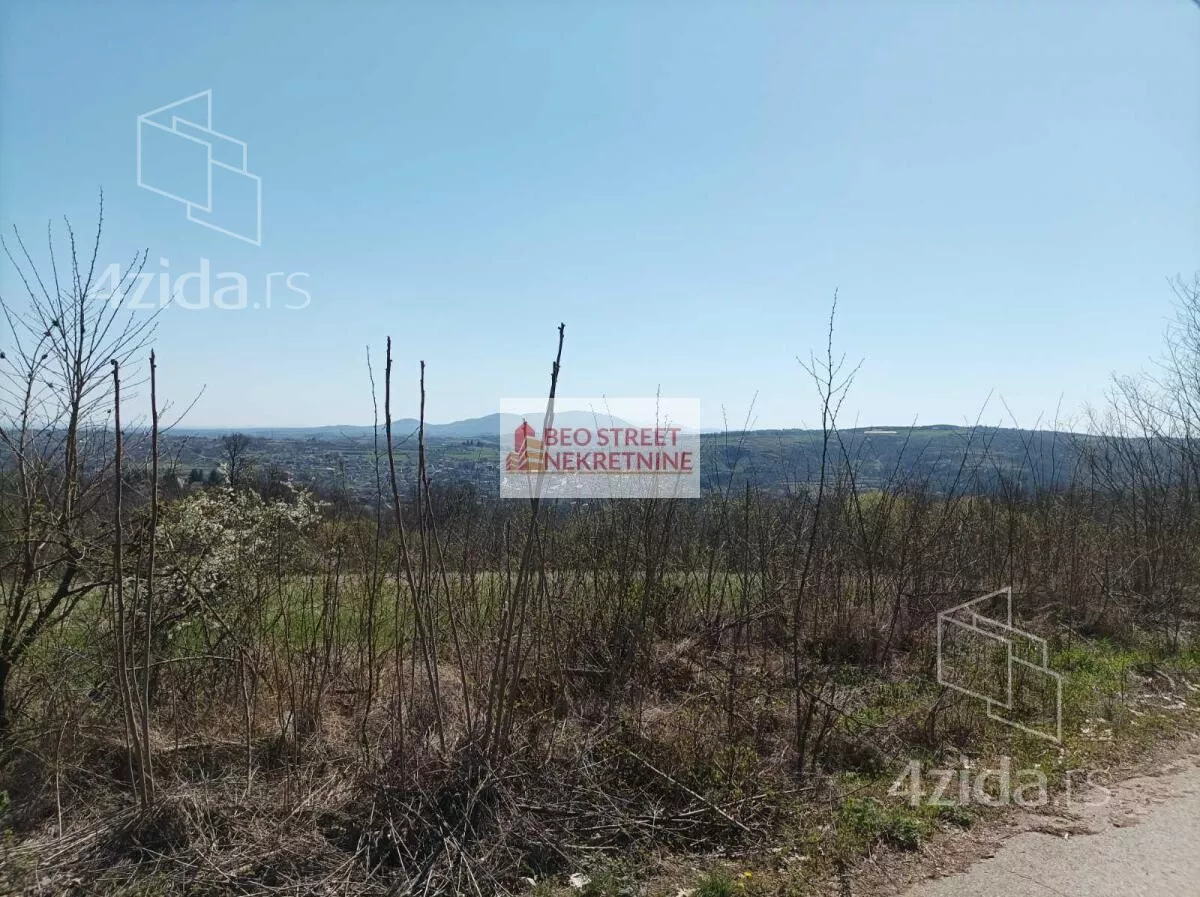 Plac | 4zida