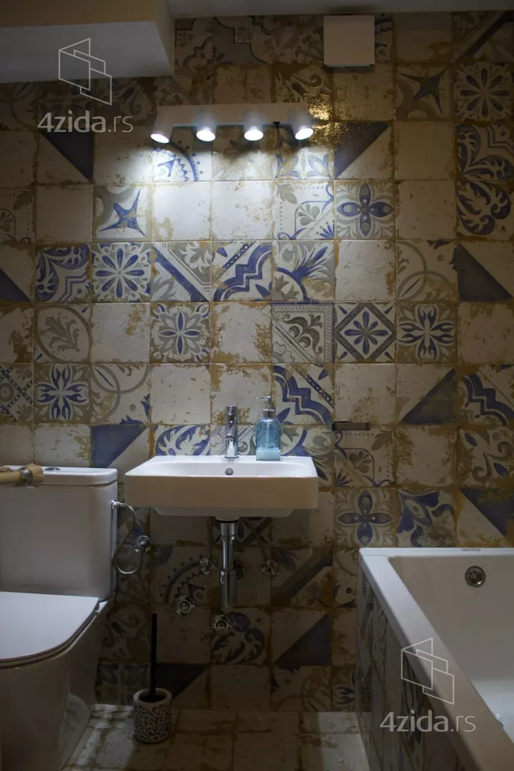 Troiposoban stan | 4zida