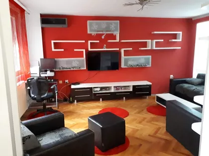 Gradske lokacije | 4zida.rs