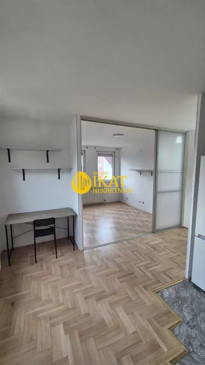 Vojvode Vlahovića | 4zida.rs