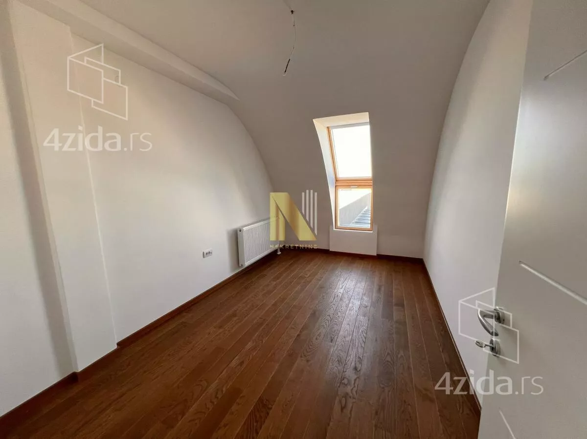 Šestosoban stan | 4zida