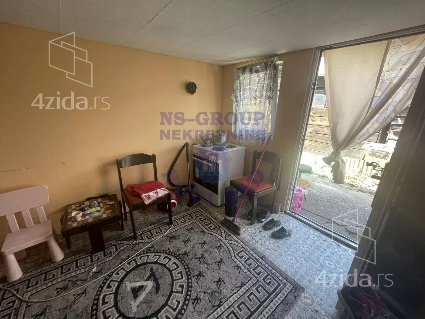 Dvoiposoban stan | 4zida