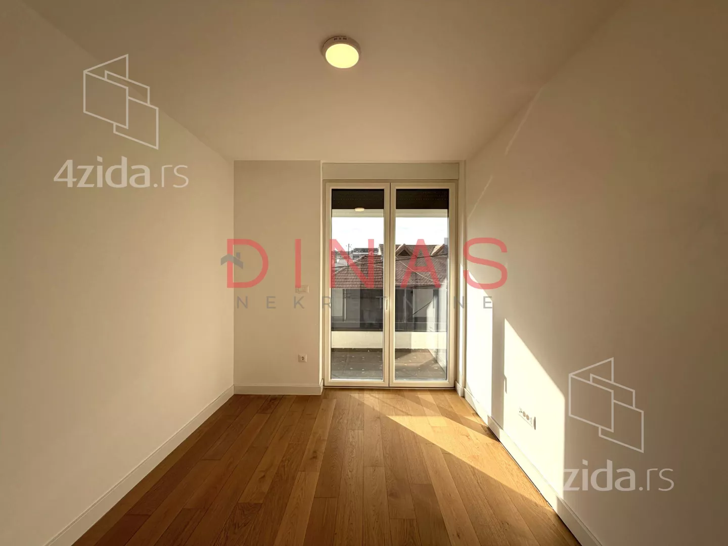 Petosoban stan | 4zida