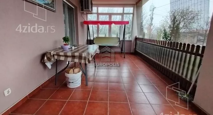 3-etažna kuća | 4zida