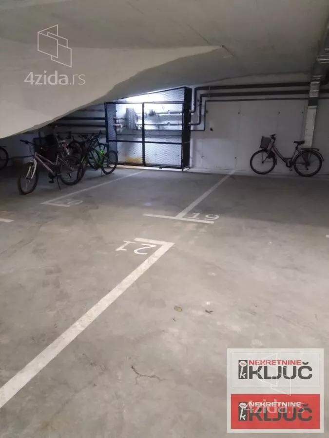 Garaža/Parking | 4zida