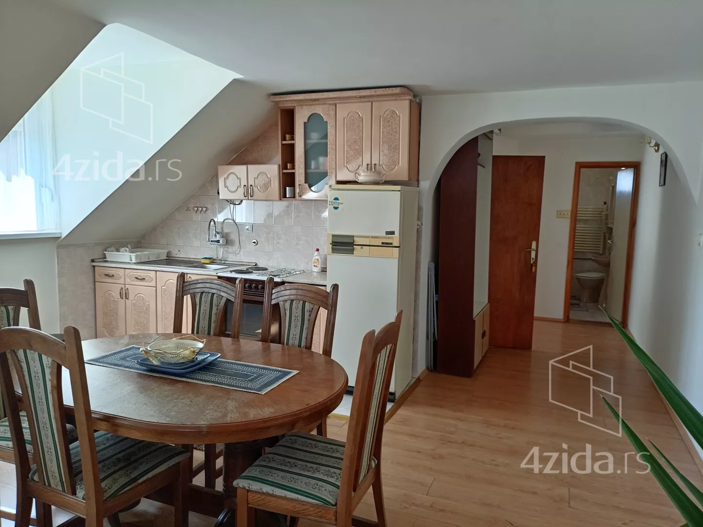 Jednoiposoban stan | 4zida